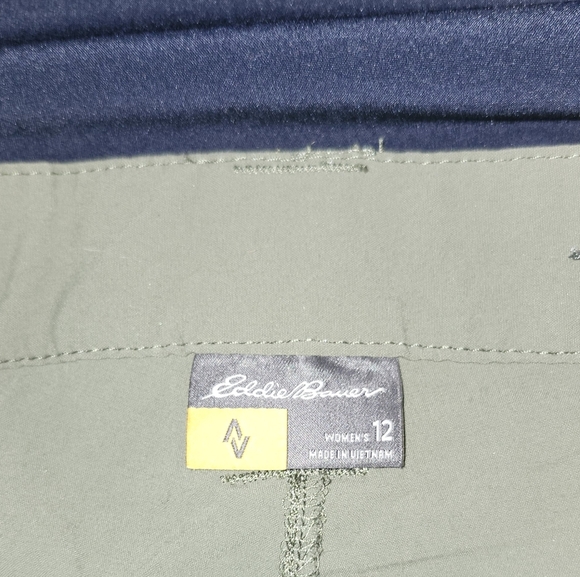 Eddie Bauer Black, Navy and Olive Nylon Hiking Bermuda Shorts Lot. Sz. 12 - Picture 6 of 13